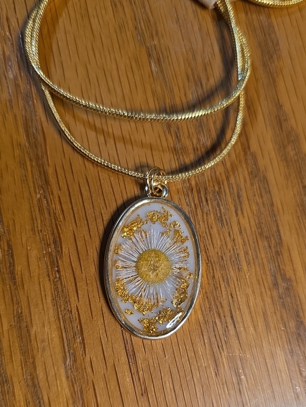 Gold-Tone Daisy Resin Pendant Necklace